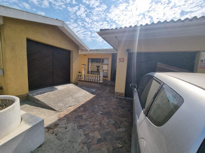 5 Bedroom Property for Sale in Townsend Estate Western Cape